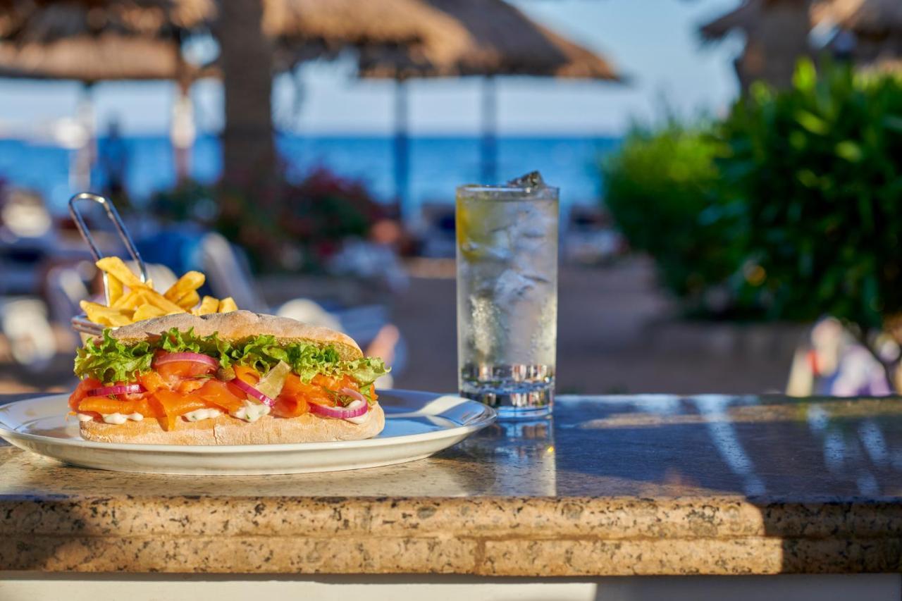 Maritim Jolie Ville Resort & Casino Sharm El-Sheikh Exterior foto A glass of water with ice cubes