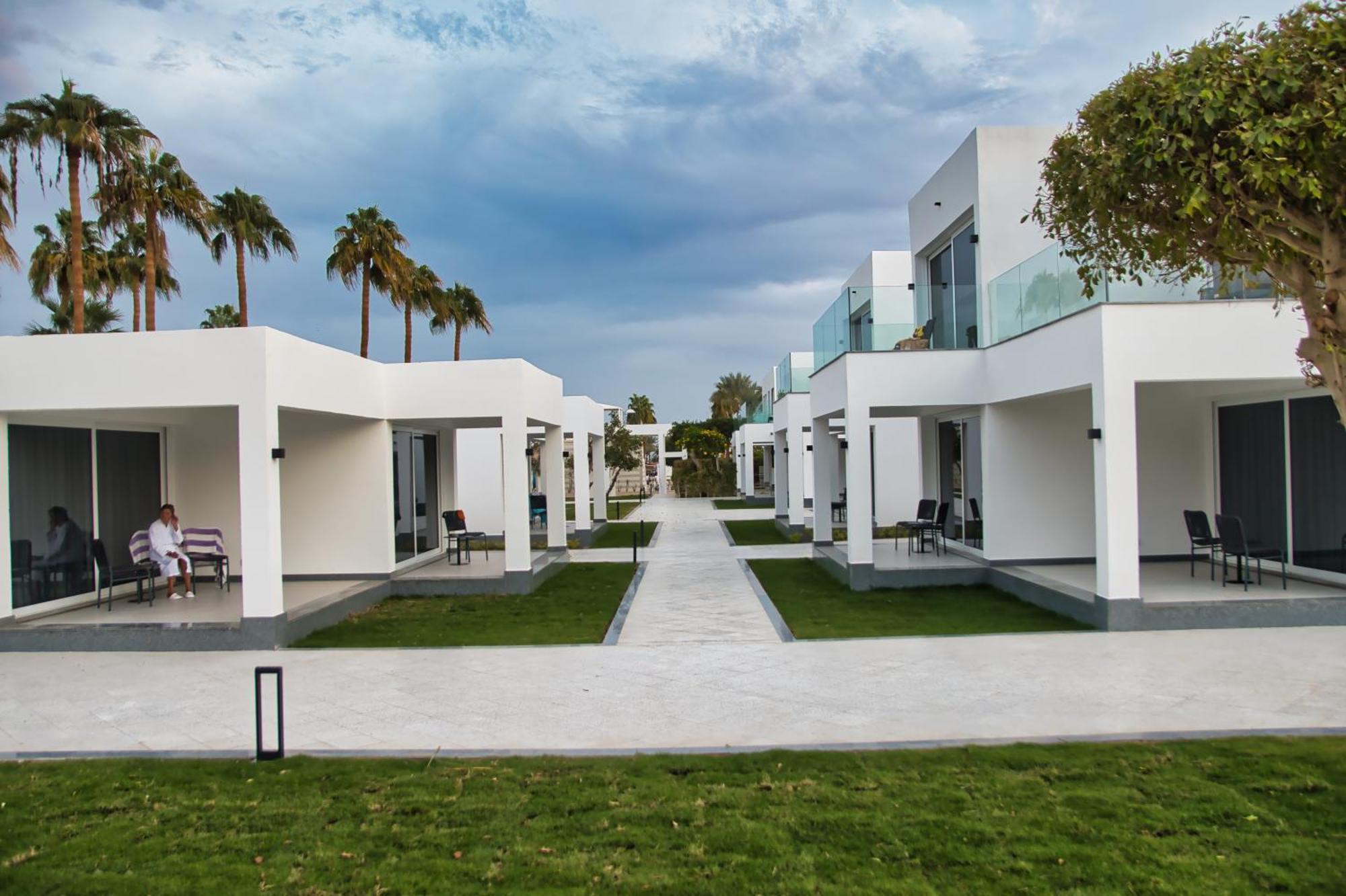 Maritim Jolie Ville Resort & Casino Sharm El-Sheikh Exterior foto The hotel's bungalows